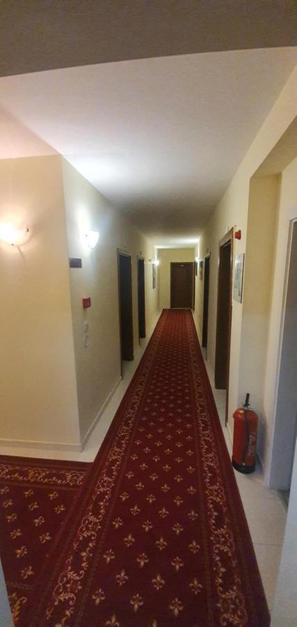 Diamond Hotel Primorsko Bagian luar foto