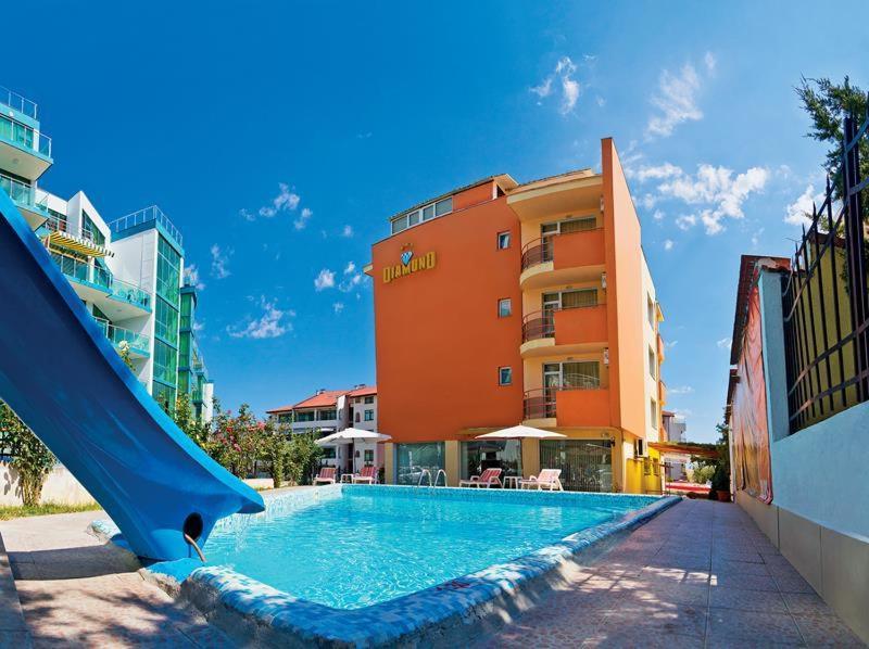 Diamond Hotel Primorsko Bagian luar foto